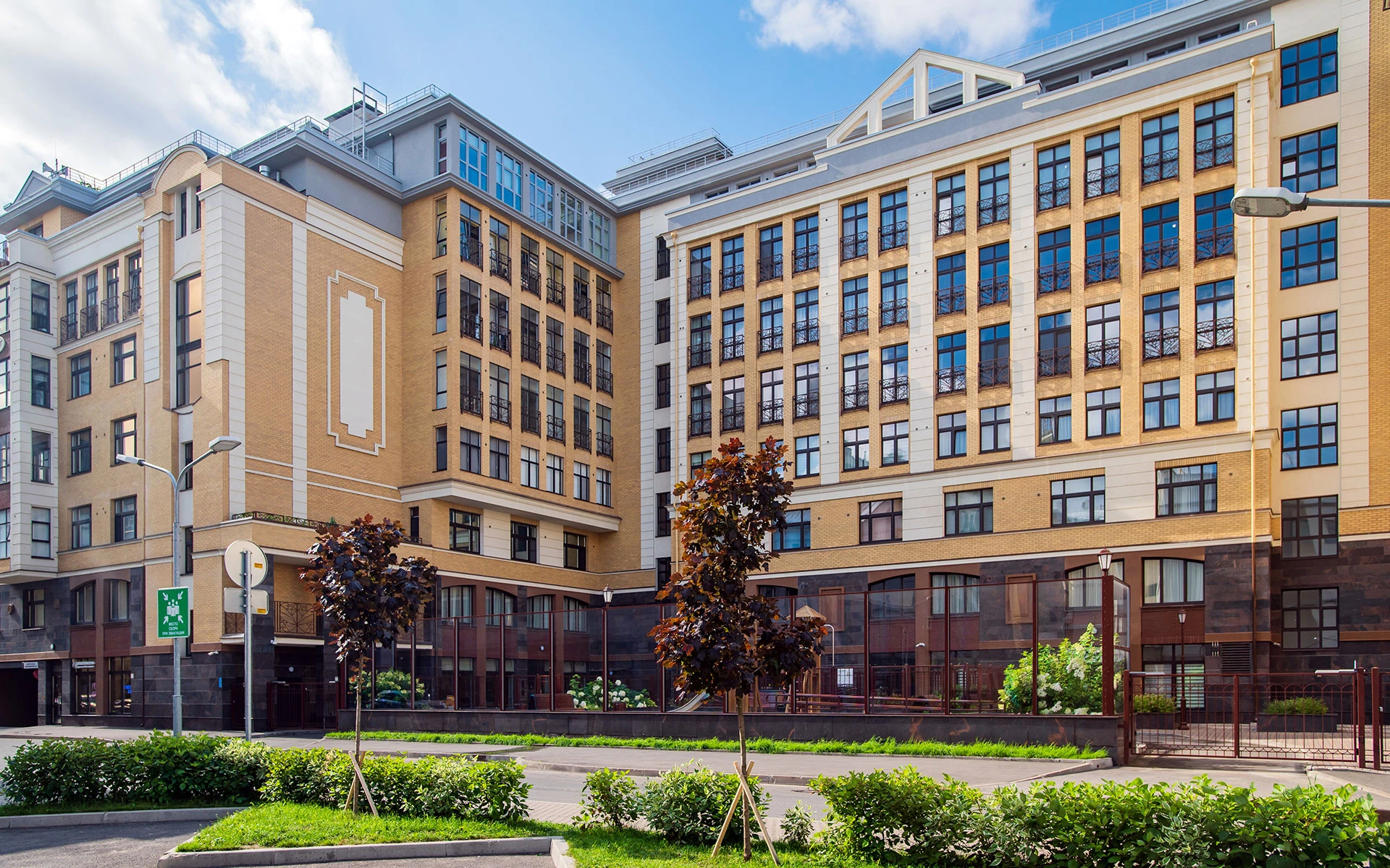 Биография